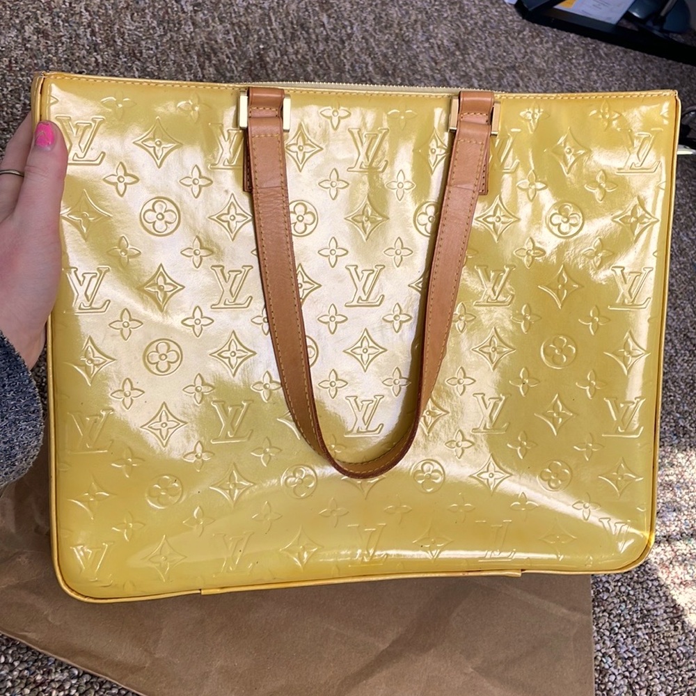 LOUIS VUITTON Monogram Vernis Columbus Tote Bag Yellow M91047